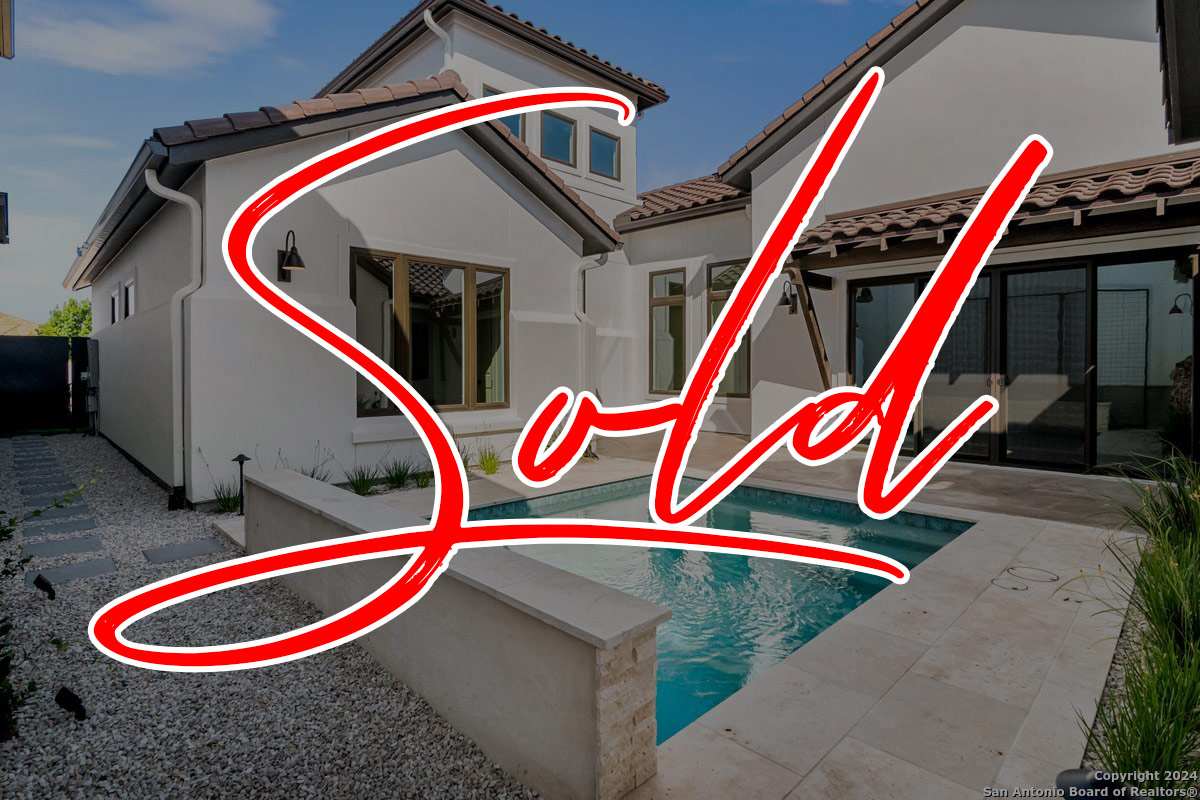 39 Dominion Heights<br />
San Antonio,TX78257